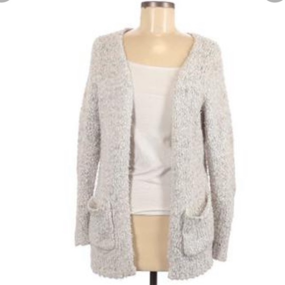 Woven Heart Sweaters - Woven Heart Women's cream / Gray super soft open front Cardigan size large